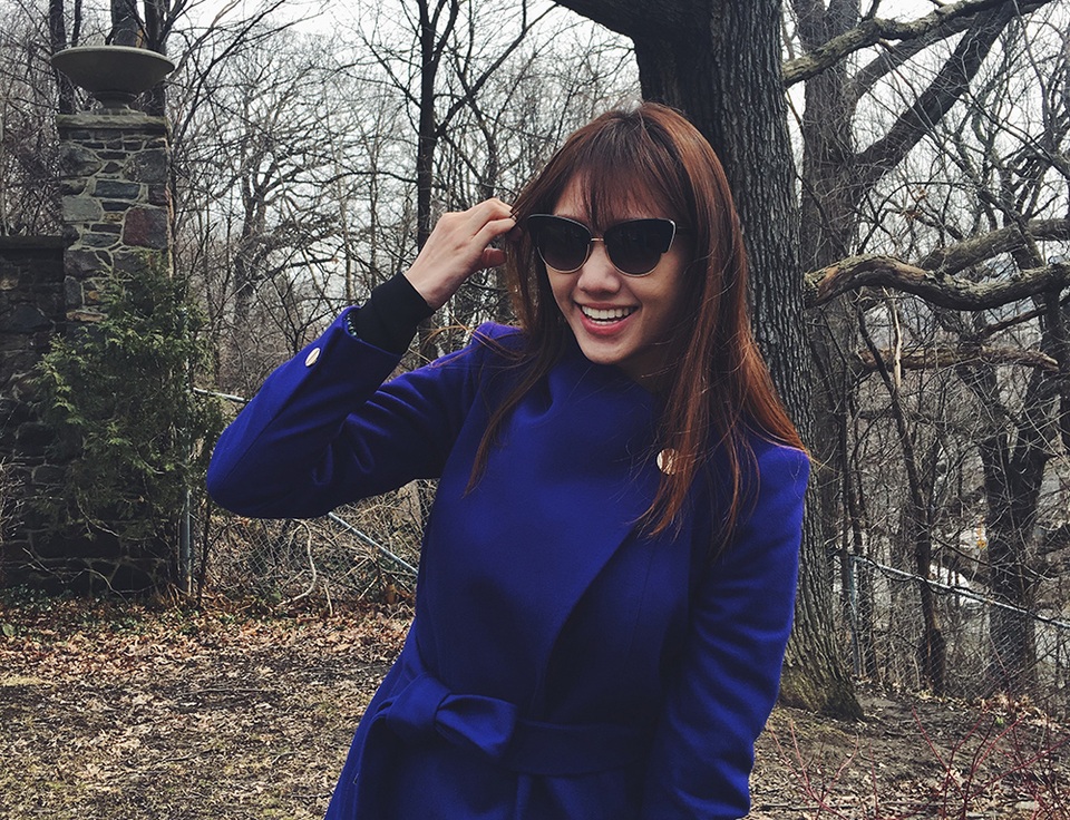 Ngoài niềm vui hạnh phúc riêng, Hari cũng chia sẻ, cô vừa quay xong một MV được đầu tư rất hoành tráng, dự kiến sẽ ra mắt người hâm mộ trong tháng 4 này. Riêng Trấn Thành thì vẫn chờ kịch bản phim phù hợp mới nhận lời tham gia.