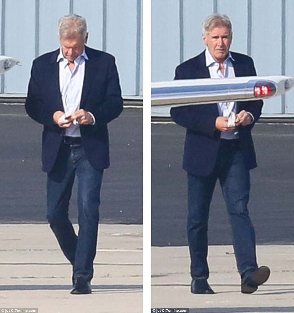 Suýt gây tai nạn hàng không, tài tử 74 tuổi vẫn tiếp tục lái máy bay - 3 Tài tử Harrison Ford xuất hiện tại sân bay Santa Monica, bang California vào khoảng 10h sáng thứ 5 vừa qua.