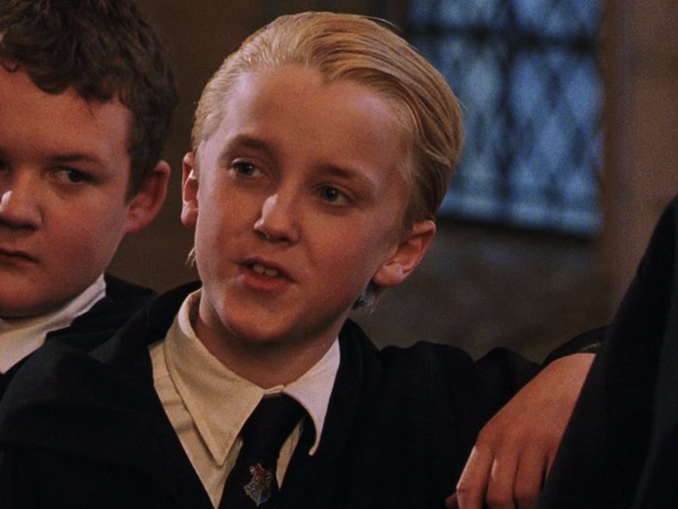 Dàn “sao” phim Harry Potter ngày ấy - bây giờ - 7
Tom Felton khắc họa rất thành công chân dung 1 cậu bé phù thủy độc ác - đối thủ của Harry Potter - Draco Malfoy. Tom Felton gây ấn tượng với hình ảnh bảnh bao, chải chuốt và nham hiểm từ ánh mắt tới nụ cười sắc lạnh