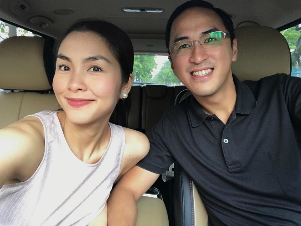 Bảo Thanh kỷ niệm ngày cưới; Trấn Thành "giả gái" quyến rũ đến... giật mình - 8 Tăng Thanh Hà chia sẻ ảnh vui vẻ bên ông xã Louis Nguyễn, nữ diễn viên nhận xét: Cái mặt tròn xoe.