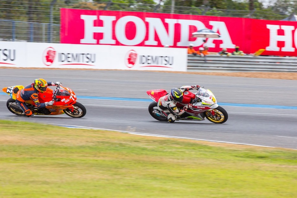 Hành trình thi đấu của hai tay đua Việt Nam tại giải đua mô-tô Châu Á ARRC 2017 - 5 Hành trình thi đấu của hai tay đua Việt Nam tại giải đua mô-tô Châu Á ARRC 2017 - 5