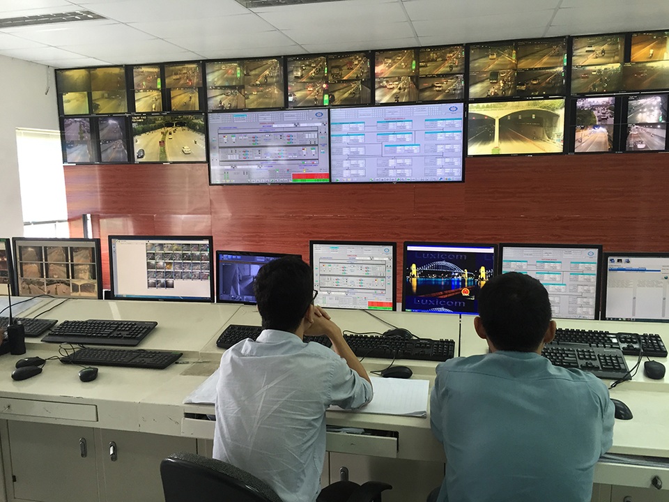 Trường ĐH Quốc tế TPHCM: Dự án hơn 12 tỉ đồng giải quyết vấn nạn kẹt xe - 2 Hệ thống giao thông thông minh hiện đang được đưa vào vận hành một tháng qua