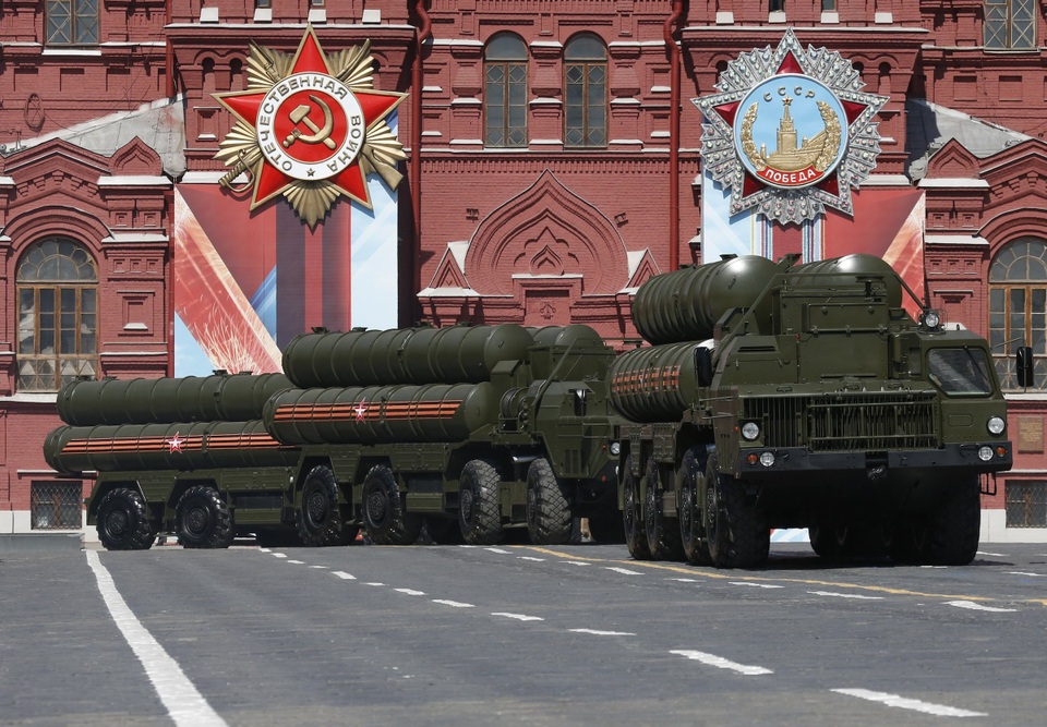 Thổ Nhĩ Kỳ mua hệ thống tên lửa S-400 của Nga - 1
Hệ thống S-400 của Nga (Ảnh: Reuters)