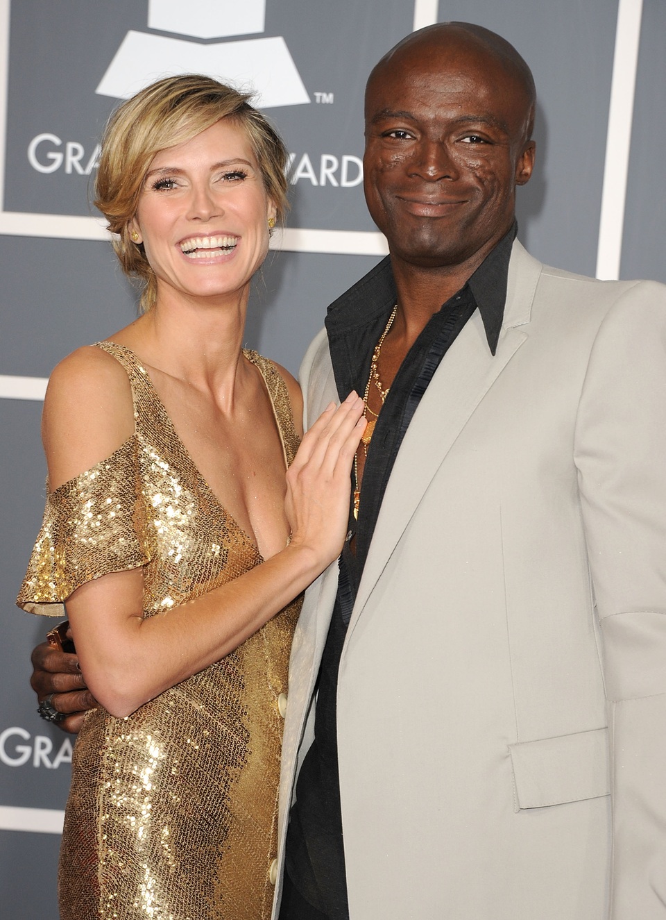 Heidi Klum chia tay với "phi công trẻ" vì cần khoảng lặng - 3
Hedii Klum và chồng cũ, Seal, vẫn giữ quan hệ thân thiết và vui vẻ dù họ đã chia tay từ năm 2014.