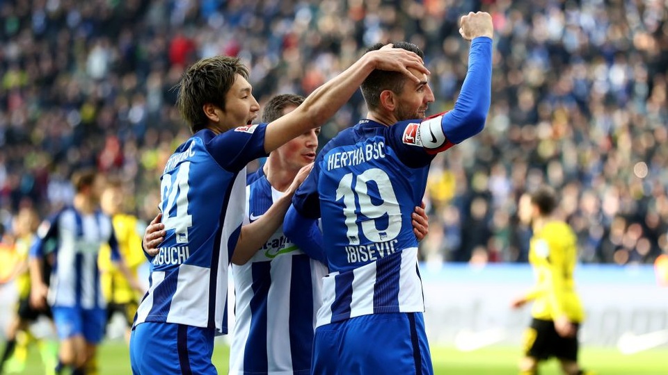 Hertha Berlin xuất sắc hạ gục Dortmund