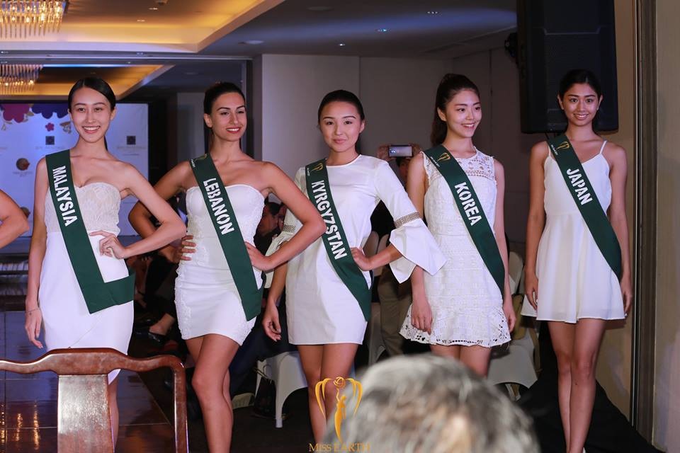 Hà Thu thử thách "đọ" mặt "mộc" với các thí sinh Hoa hậu Trái đất 2017 - 34 Hà Thu thử thách "đọ" mặt "mộc" với các thí sinh Hoa hậu Trái đất 2017 - 34