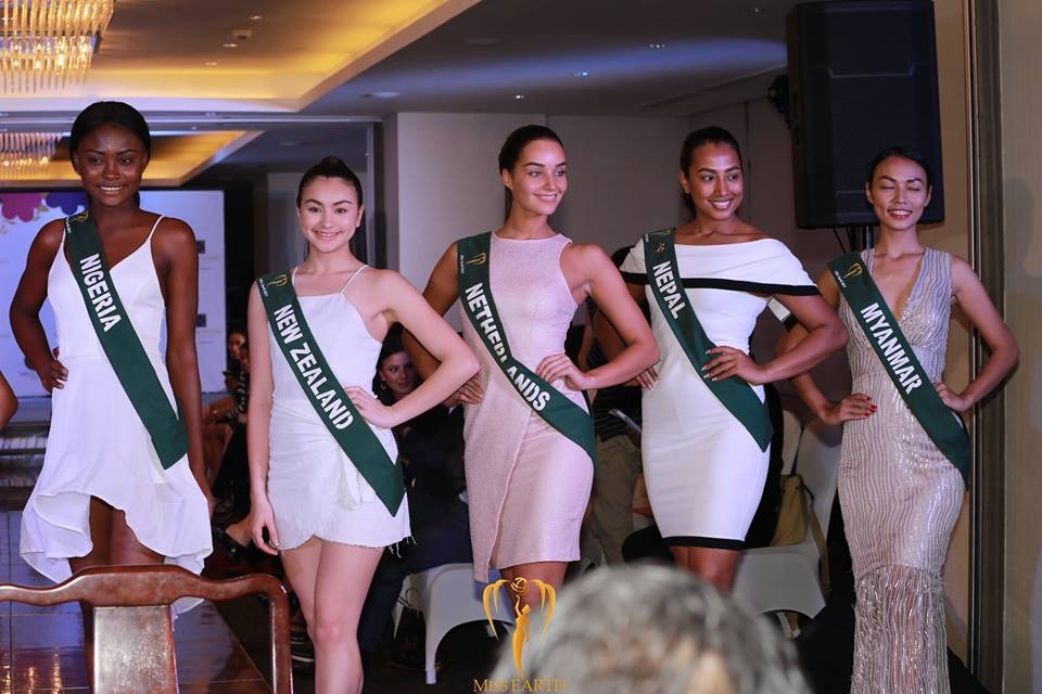 Hà Thu thử thách "đọ" mặt "mộc" với các thí sinh Hoa hậu Trái đất 2017 - 37 Hà Thu thử thách "đọ" mặt "mộc" với các thí sinh Hoa hậu Trái đất 2017 - 37