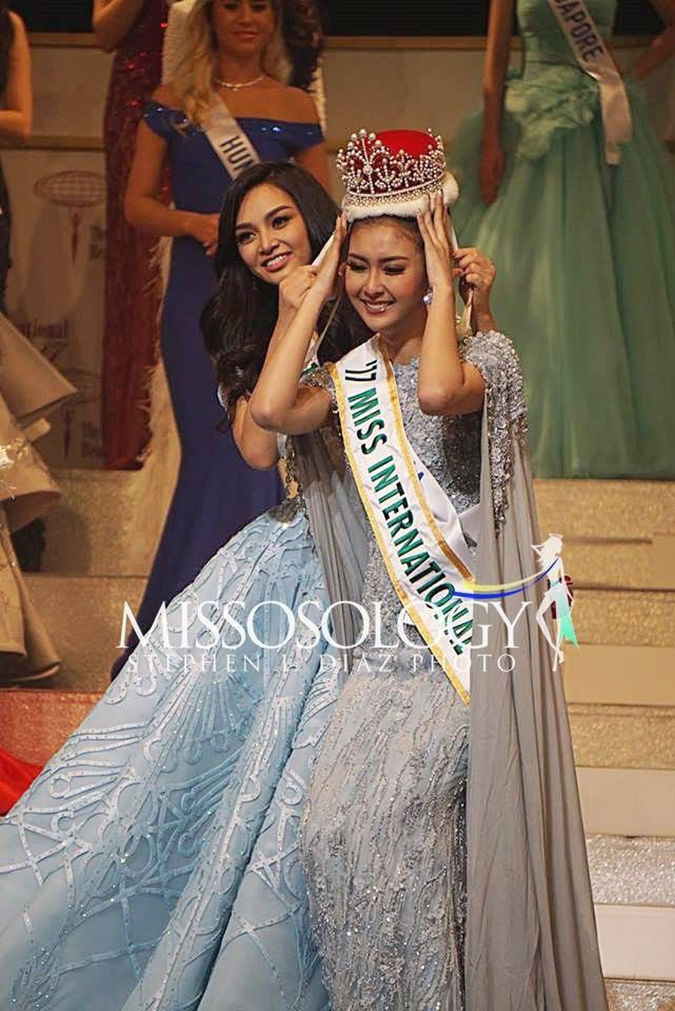 Người đẹp Indonesia trở thành Hoa hậu Quốc tế 2017, Thùy Dung trượt top 15 - 2 Người đẹp Indonesia trở thành Hoa hậu Quốc tế 2017, Thùy Dung trượt top 15 - 2