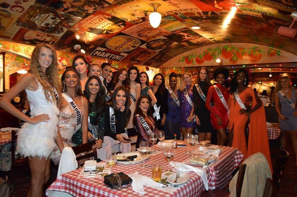 Người đẹp Biển khoe sắc bên dàn mỹ nhân - 5