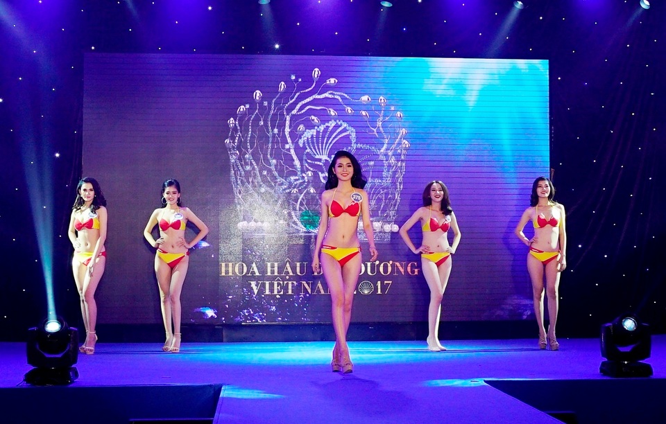 'Bỏng mắt’ ngắm Bikini Vietjet cùng 50 người đẹp Hoa hậu Đại Dương 2017 - 5