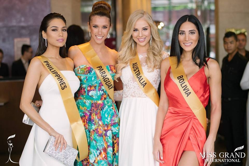 80 nhan sắc của Miss Grand International 2017 đến Việt Nam - 9 Các người đẹp rất thân thiện với nhau sau khi đến Việt Nam và đã tiếp xúc khi bước vào nhà chung của chương trình.