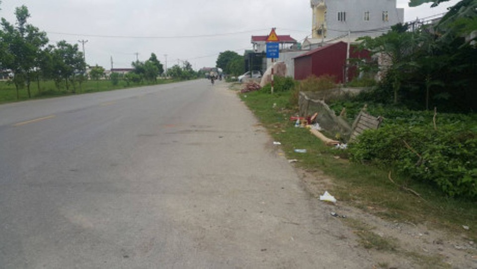 Đình chỉ công tác Đại úy CSGT gây tai nạn chết người - 1
Đoạn đường xảy ra tại nạn (ảnh CTV)