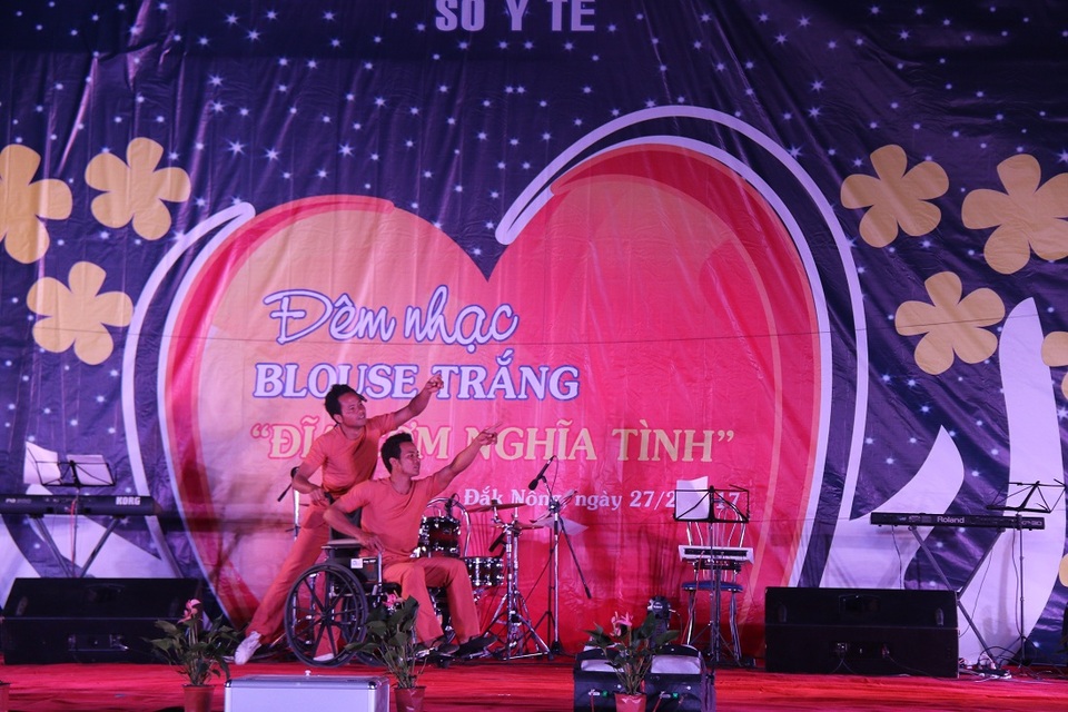 Đêm nhạc blouse trắng tổ chức nhằm kêu gọi nhiều hơn những bữa ăn miễn phí cho bệnh nhân nghèo