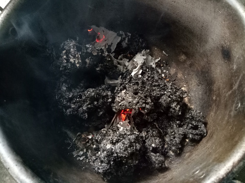 Thu hồi gạo hỗ trợ lũ lụt bị chảy nhũn, kết mảng khi cháy - 2 Thu hồi gạo hỗ trợ lũ lụt bị chảy nhũn, kết mảng khi cháy - 2