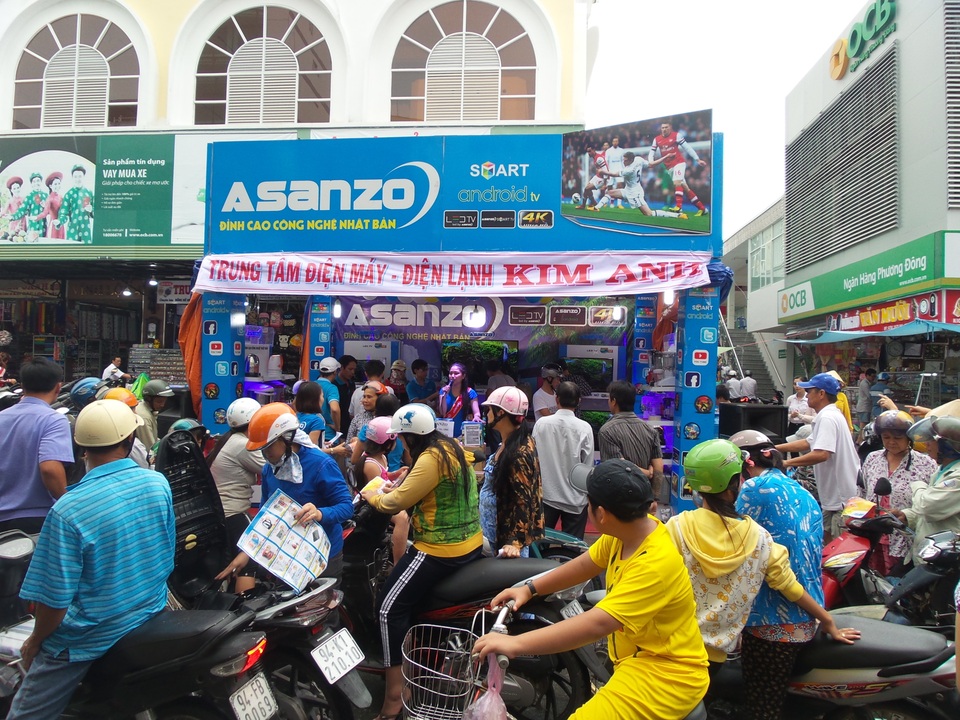 Ông chủ TV Việt hé lộ chiến lược bán điện thoại thông minh Asanzo - 3
6000 đại lý của Asanzo đã sẵn sàng để chào đón tân bình mới của nhà Asanzo