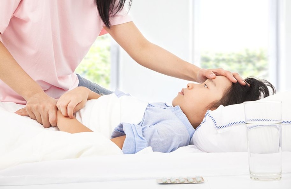 Sữa chua uống Vinamilk Probi có khả năng hạn chế cảm cúm! - 4 Đây là thời điểm trẻ nhỏ rất dễ mắc bệnh cúm và cần được chăm sóc kỹ nều không muốn xảy ra biến chứng nguy hiểm về sau.
