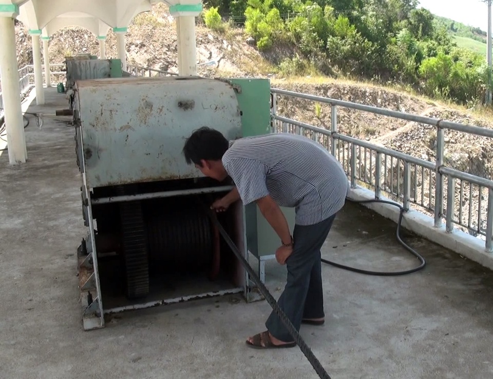 Công trình thủy lợi gần 280 tỷ đồng xuống cấp nghiêm trọng sau 1,5 năm sử dụng - 3 Hiện thống vận hành chưa có hệ thống máy phát điện dự phòng