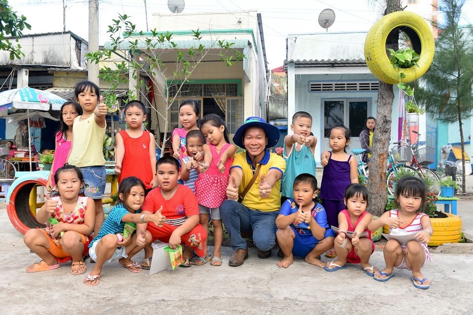 Nhân viên công ty vàng ra đảo chống... "giặc rác" - 7