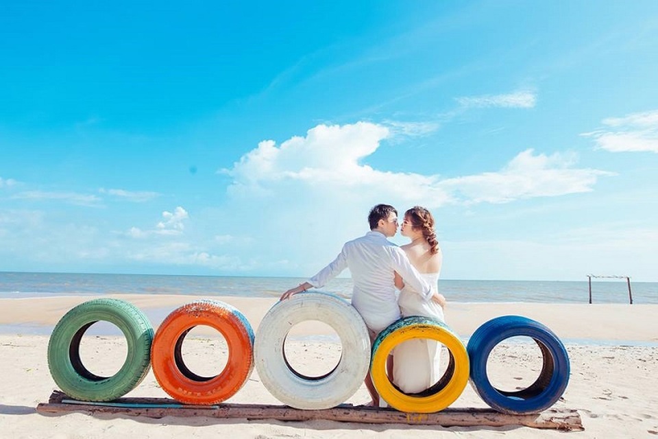 Cảm ơn anh vì đã mang đến cho em một tình yêu thật ngọt ngào! (Ảnh minh họa: Nguyễn Hải – Hip Bridal)