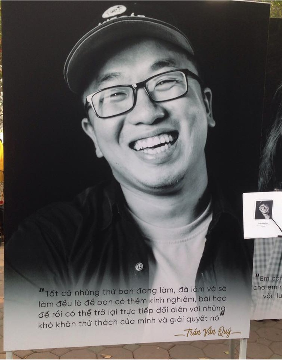 Triển lãm “Cất cánh” tôn vinh người phụ nữ, xóa định kiến giới - 9 Triển lãm “Cất cánh” tôn vinh người phụ nữ, xóa định kiến giới - 9