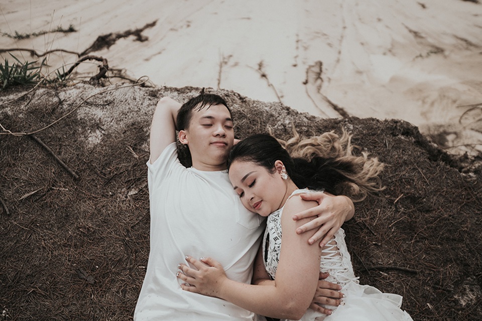 Mối tình bình dị của cặp đôi yêu xa hai đầu đất nước - 6 Trong mắt người yêu, Huy là mẫu đàn ông đơn giản, không mấy lãng mạn, đôi lúc biết chiều lòng bạn gái với vài câu nói ngọt ngào nhưng lại hay thể hiện sự quan tâm bằng hành động hơn là lời nói.