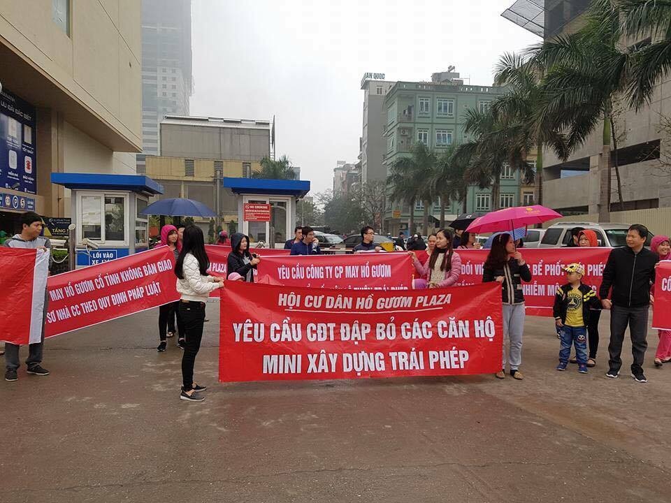 Hà Nội vào cuộc tổng rà soát các chung cư trên địa bàn - 1 Trong thời gian vừa qua, liên tiếp xảy ra các vụ tranh chấp tại chung cư.
