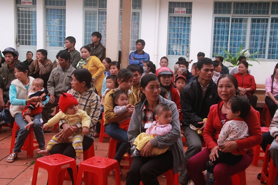 Khám, phẫu thuật hở hàm ếch cho đồng bào các dân tộc Tây Nguyên - 1
Người dân Tây Nguyên được khám và phẫu thuật nụ cười miễn phí