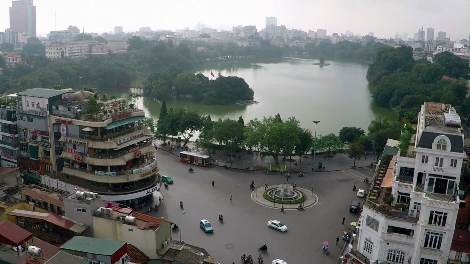 Bơm nước giếng vào hồ Hoàn Kiếm? - 2 Hà Nội đang lấy ý kiến các nhà khoa học để cải tạo môi trường hồ Hoàn Kiếm trong thời gian tới