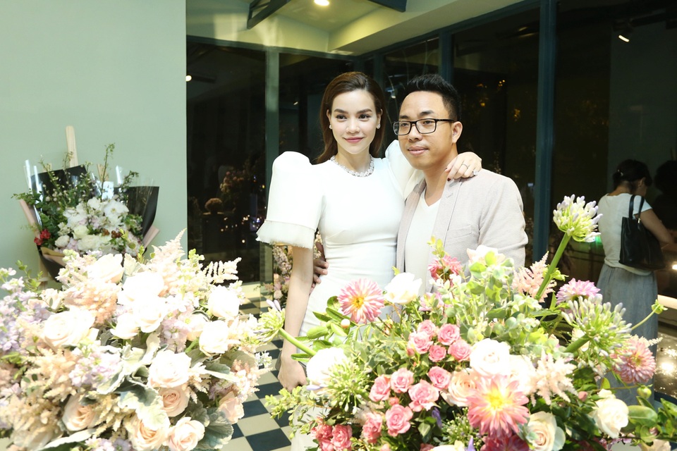 Cường Đô la đến chúc mừng Hà Hồ lên chức bà chủ - 13 Nhạc sĩ Nguyễn Hồng Thuận