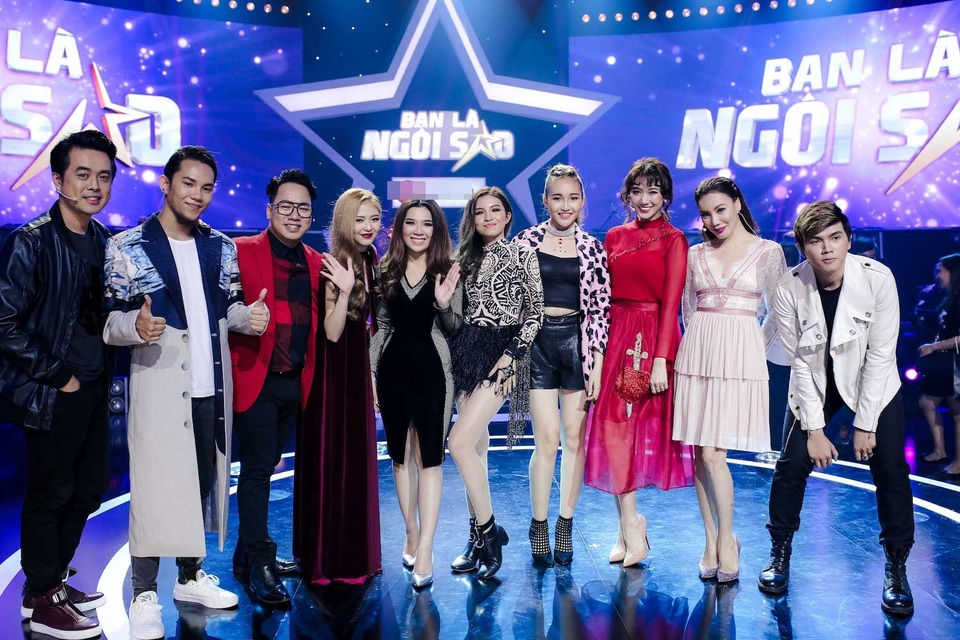 Thế Khoa - Kiều Oanh là cặp song đấu đầu tiên “lên sàn”. Hồ Quỳnh Hương đánh giá cao giọng hát nội lực của cặp đôi này. Tuy nhiên cô dành sự ưu ái cho giọng nam Thế Khoa bởi anh thể hiện được vừa cứng cáp, vừa ấm áp vào bài hit một thời này. “Không được bấm chọn cả hai, nếu có thể bấm cả hai chị đã bấm hai tay rồi” - cô tiếc nuối khi thí sinh Kiều Oanh rơi vào vòng nguy hiểm.