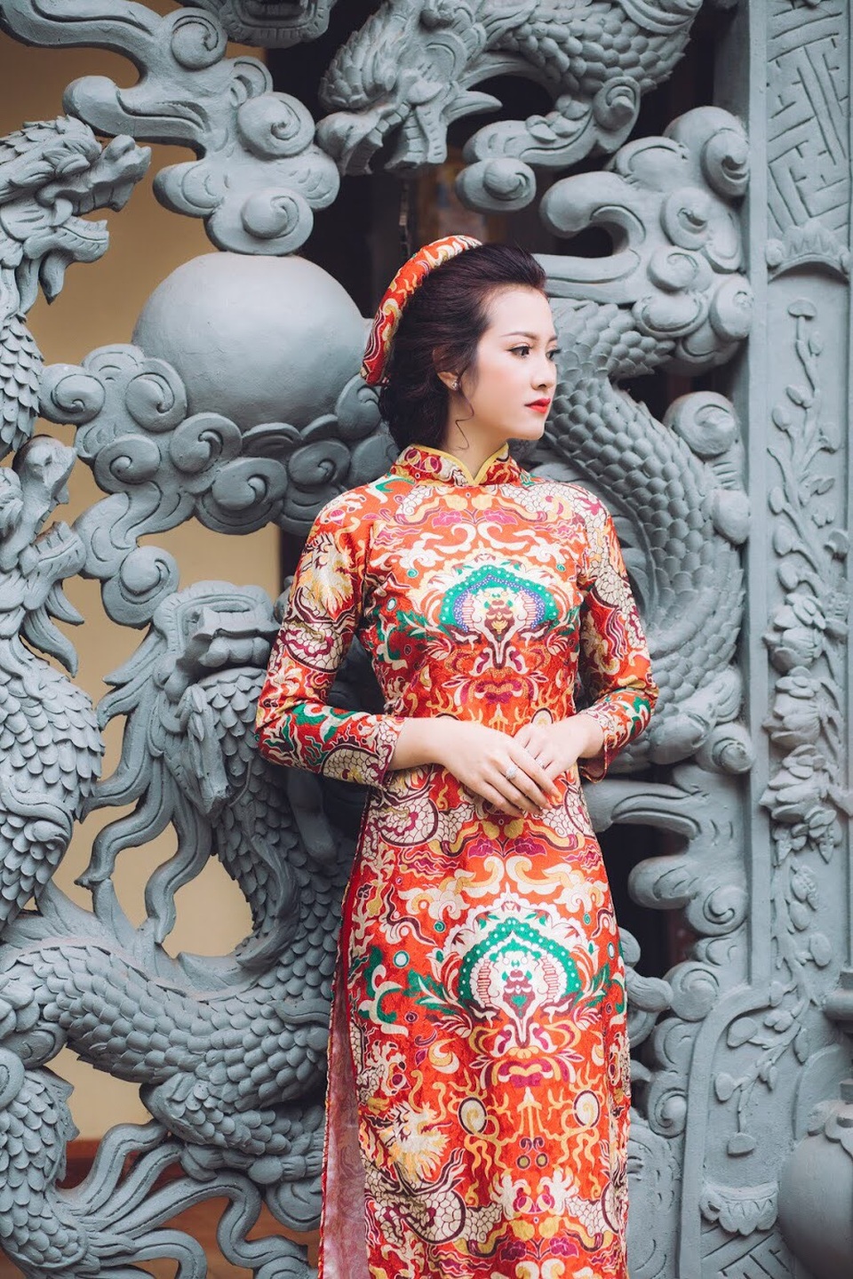 Thủy Tiên xuất thân trong gia đình nghèo khó, đông anh em và từ nhỏ cô sớm hiểu được giá trị của lao động.