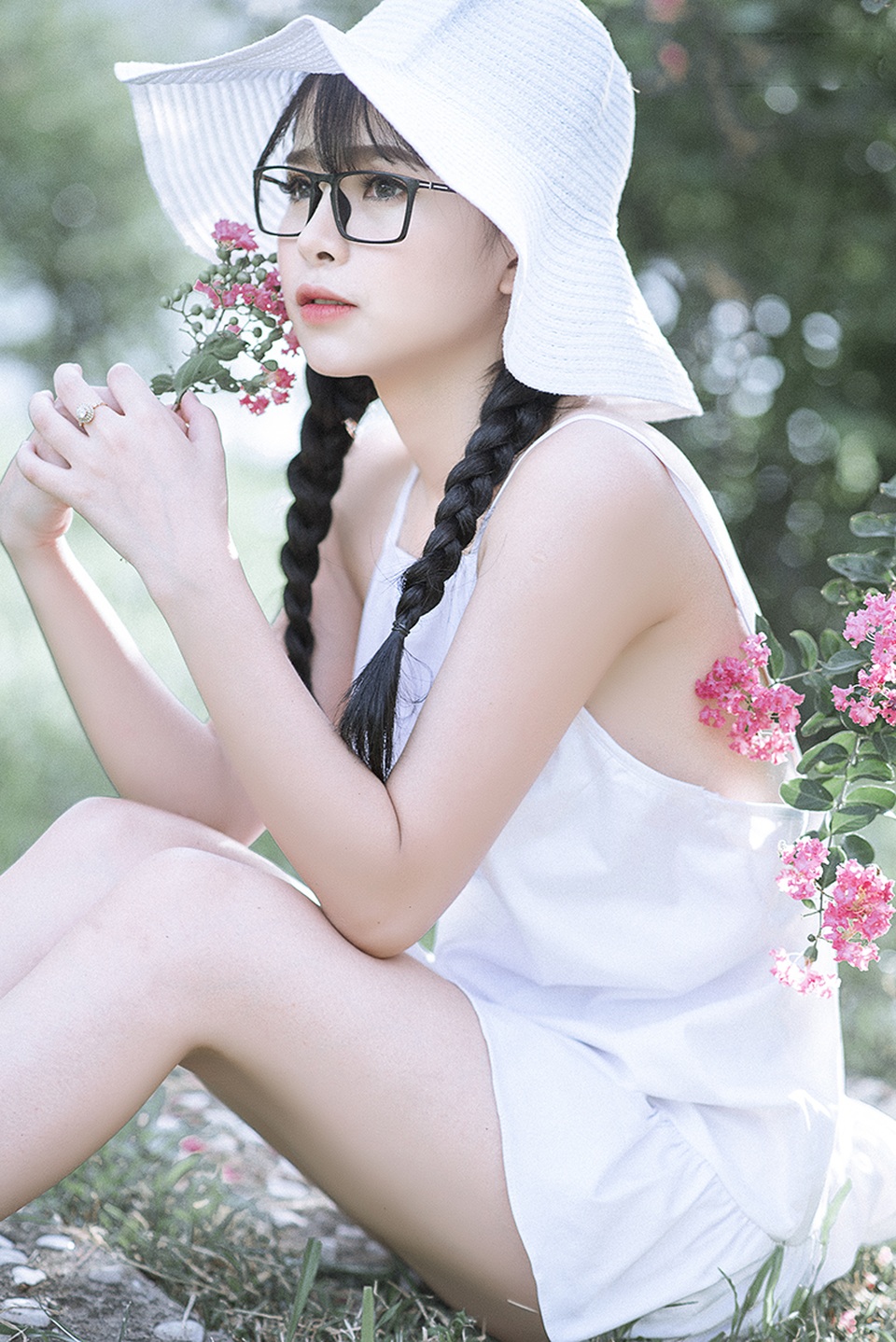 Thiếu nữ Tuyên Quang cuốn hút bên giàn hoa tường vi - 9 Thiếu nữ Tuyên Quang cuốn hút bên giàn hoa tường vi - 9