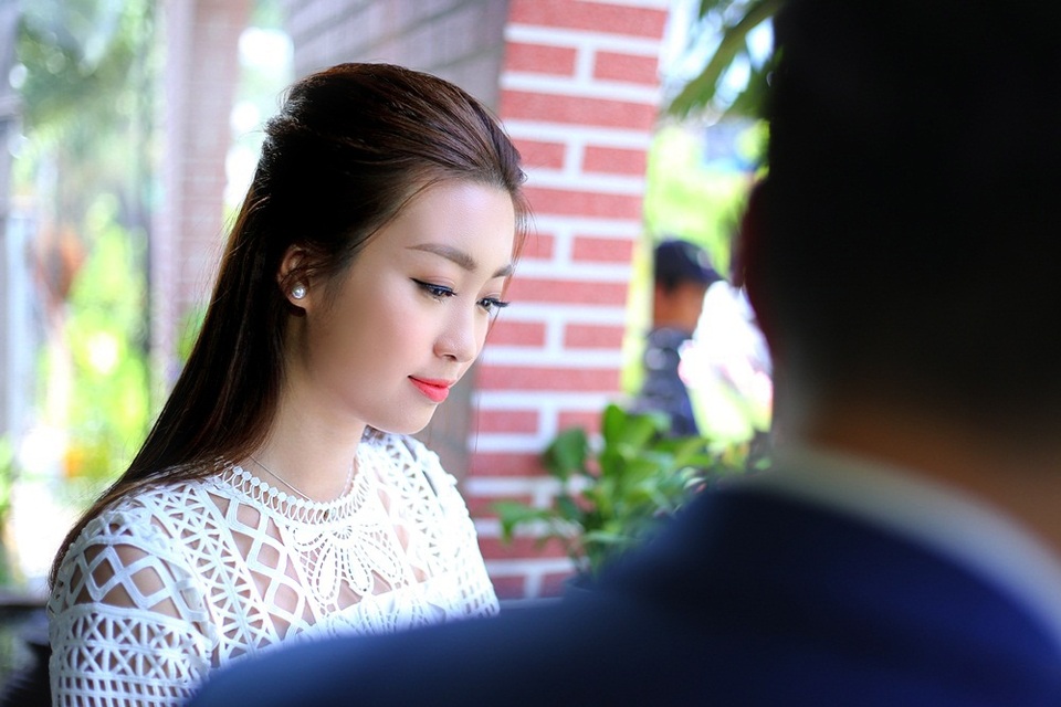 Bên cạnh việc tham gia các hoạt động nghệ thuật, Hoa hậu Mỹ Linh tiếp tục sứ mệnh của đương kim Hoa hậu Việt Nam và hoàn thành những năm tháng cuối tại trường Đại học Ngoại Thương.