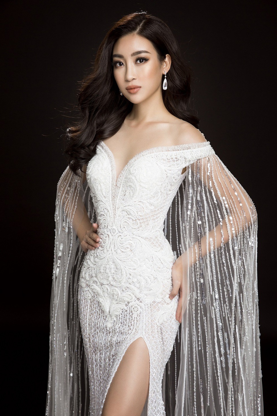 Đỗ Mỹ Linh sẽ làm nhan sắc Việt thăng hạng trên bản đồ thế giới? - 3 Đỗ Mỹ Linh đã nỗ lực không ngừng trong quá trình tham gia Miss World.
