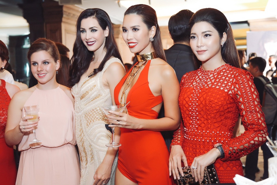 Hoa hậu Hoàn vũ thế giới 2005 sang Việt Nam dự tiệc cùng dàn sao - 3 Bữa tiệc lấy cảm hứng từ hình ảnh siêu điệp viên 007 - James Bond nổi tiếng. Sự kiện còn là màn chào sân, tạo tiền đề cho việc phát triển và trao đổi tài năng, đưa các người mẫu, nghệ sĩ Việt Nam ra quốc tế và đưa các nghệ sĩ quốc tế đến Việt Nam trong thời gian.