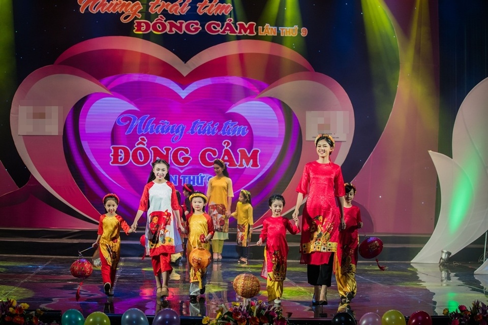 Á hậu Thanh Tú...