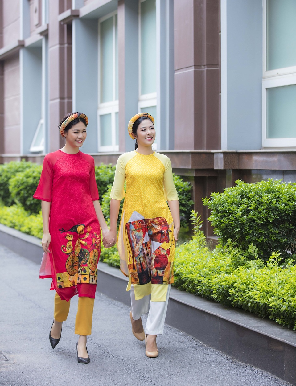 Đọ dáng bên Ngọc Hân, Á hậu Thanh Tú nổi bật với chiều cao 1m80 - 9 Đọ dáng bên Ngọc Hân, Á hậu Thanh Tú nổi bật với chiều cao 1m80 - 9
