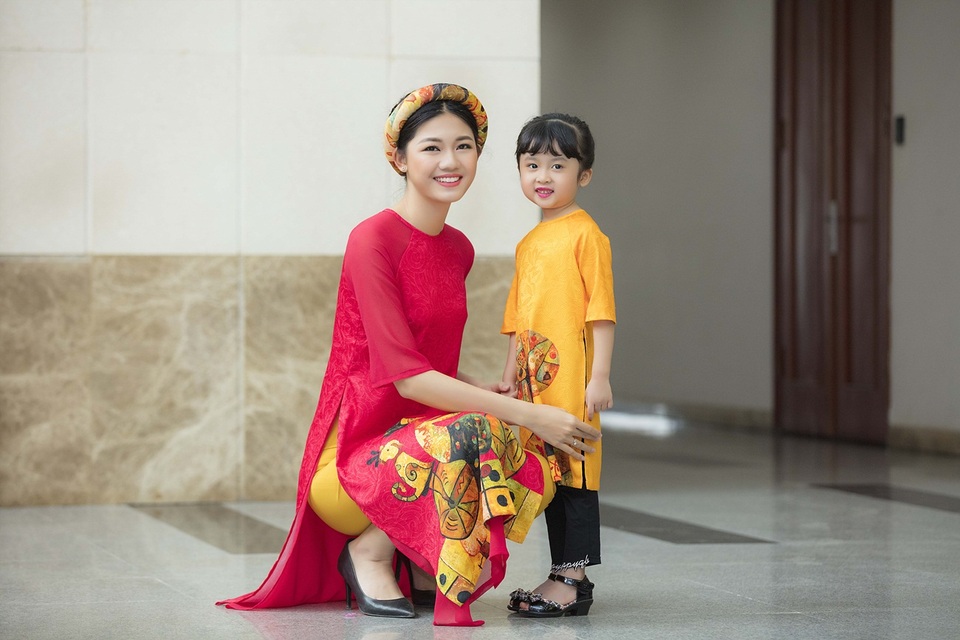 Đọ dáng bên Ngọc Hân, Á hậu Thanh Tú nổi bật với chiều cao 1m80 - 4 Đọ dáng bên Ngọc Hân, Á hậu Thanh Tú nổi bật với chiều cao 1m80 - 4