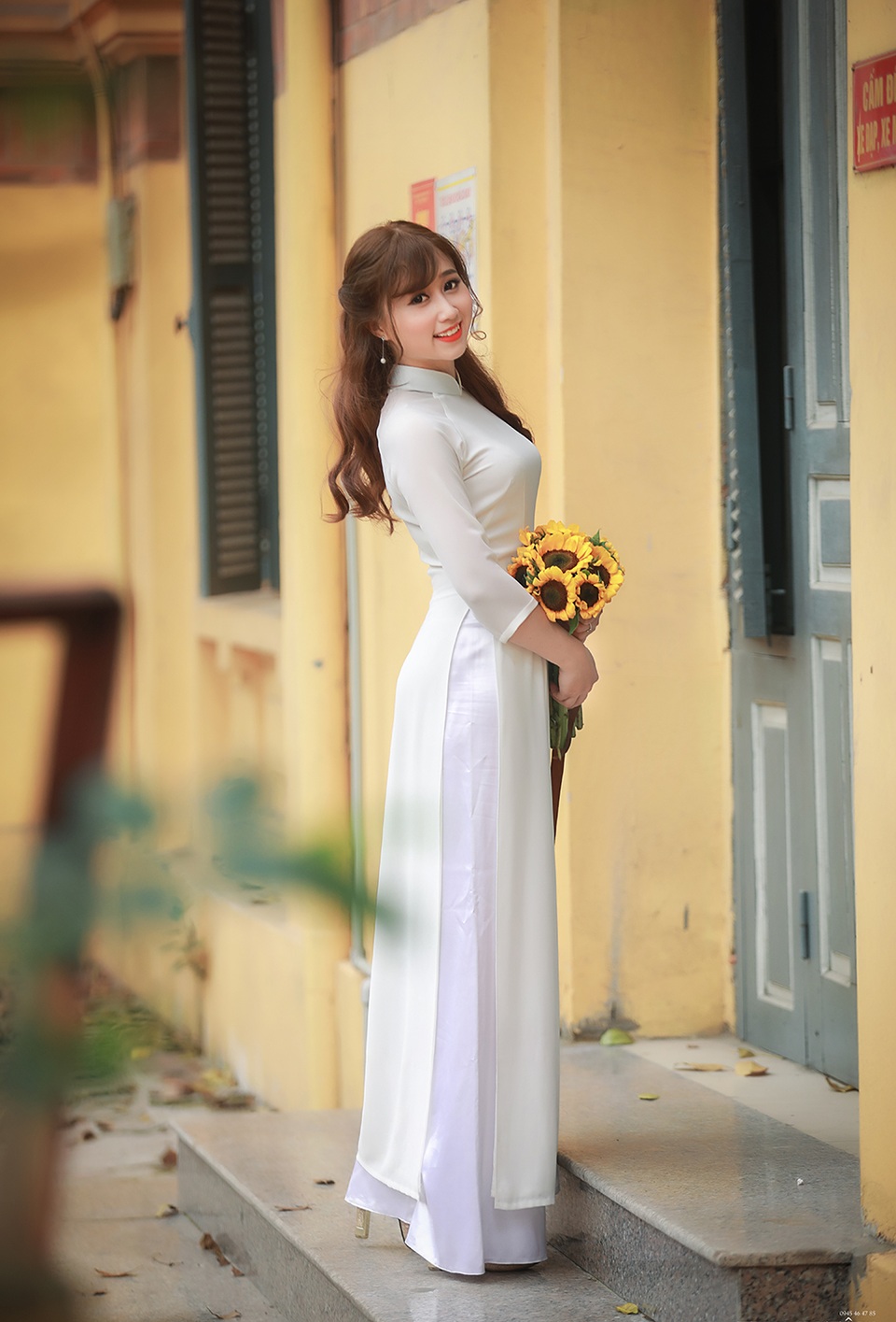 Hoa khôi trường Dược đẹp tinh khôi ngày chia tay mái trường - 6 Duyên là một cô gái năng động, tự tin. Cô có năng khiếu làm người mẫu và tham gia hoạt động văn hoá, văn nghệ trong trường đại học.