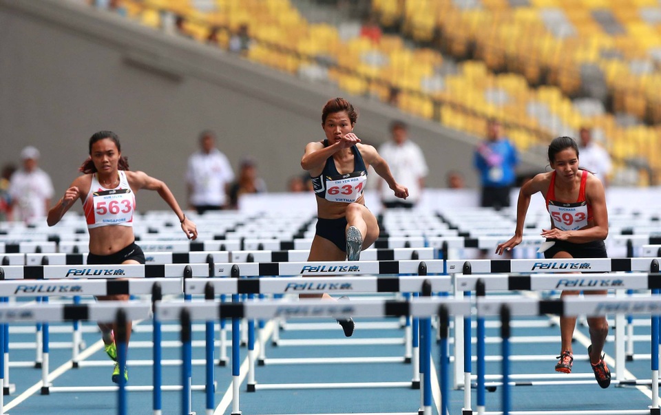 Nhật ký SEA Games ngày 26/8: Ánh Viên hoàn tất 8 HCV, bóng bàn giành HCV lịch sử - 22
Yến Hoa xuất sắc giành HCV nội dung chạy vượt rào 100m