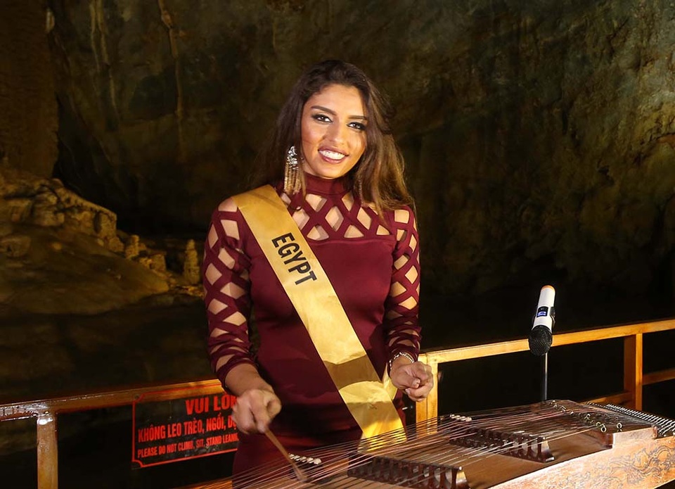 Dàn người đẹp Hoa hậu Hòa bình hào hứng khám phá động Thiên Đường - 19