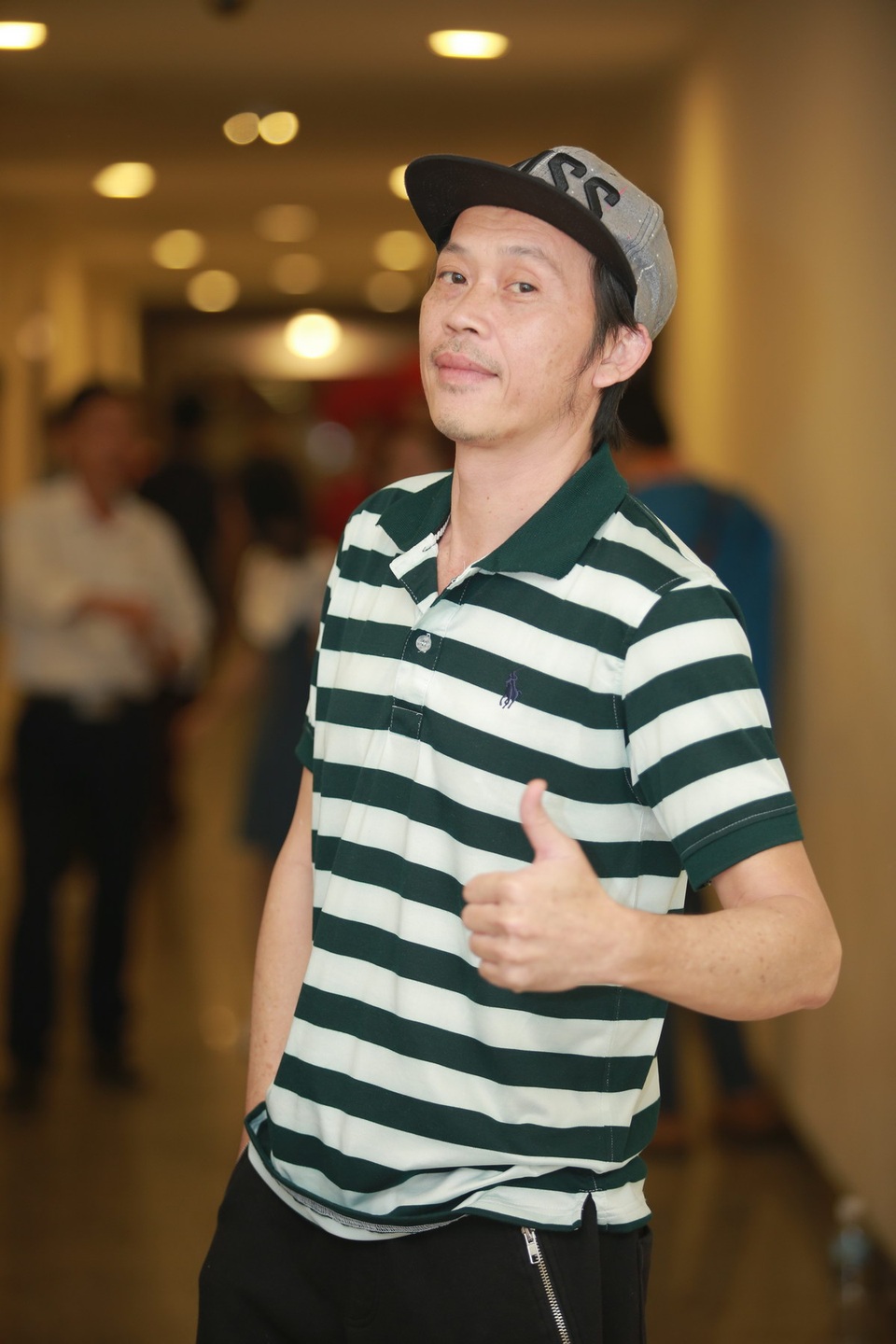 MC Thảo Vân bất ngờ diện đồ bà ba sặc sỡ, khoe giọng hát “ngọt lịm” - 6 MC Thảo Vân bất ngờ diện đồ bà ba sặc sỡ, khoe giọng hát “ngọt lịm” - 6