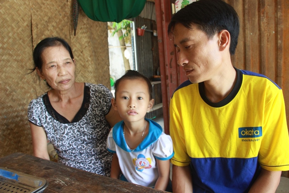“Nhiều lúc tôi chỉ muốn chết đi cho vợ con bớt khổ !" - 5 Mắc bênh hiểm nghèo và chưa biết sống chết ra sao, anh Duy chỉ canh cánh nỗi lo cho tương lai của hai đứa con nhỏ