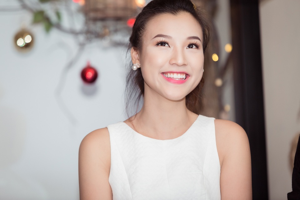 Á hậu Hoàng Oanh lần đầu chia sẻ biến cố gia đình - 10