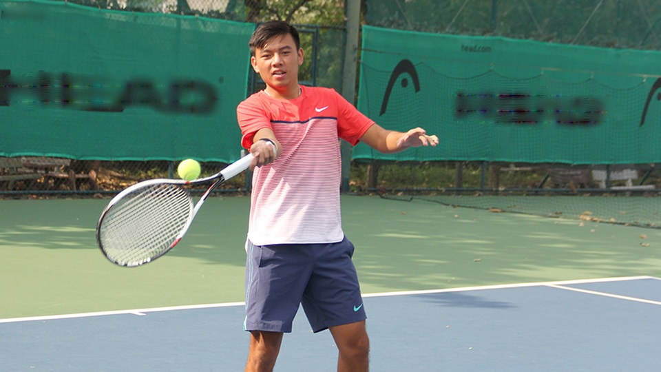 Chuẩn bị cho Davis Cup, đội tuyển quần vợt Việt Nam tập mùng 3 Tết - 2 Lý Hoàng Nam cũng tập trung từ sớm