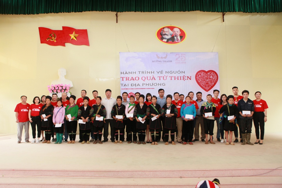 Thời kỳ đầu gian khó xây dựng tập đoàn Mường Thanh (Phần 1) - 1
Từ những năm đầu thành lập đến nay tập đoàn Mường Thanh luôn nỗ lực không ngừng trong công tác thiện nguyện.