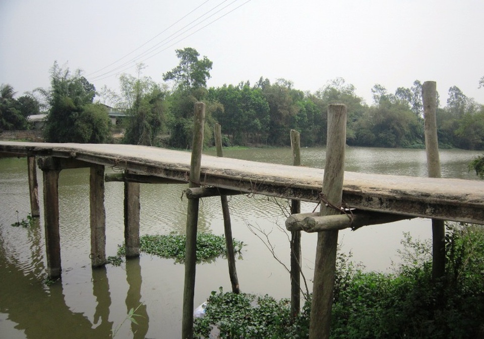 Cầu Hợp Giang bắc qua sông Lý, huyện Quảng Xương, Thanh Hóa