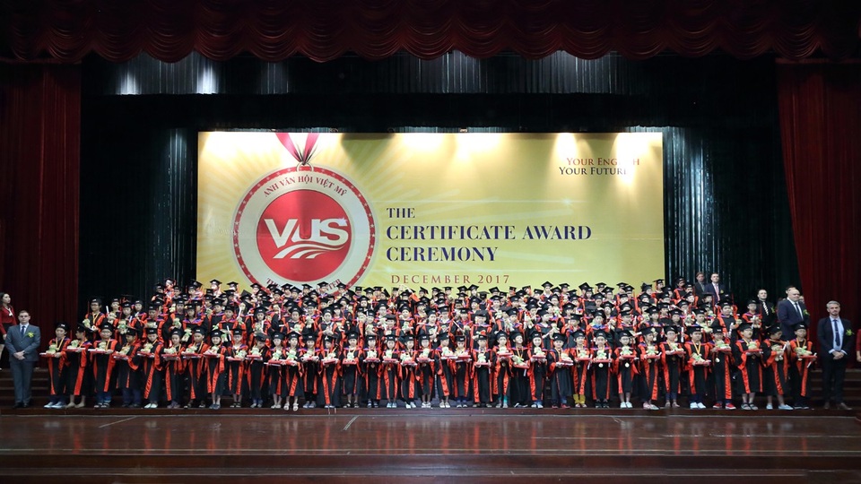 Gần 15.000 học viên VUS nhận chứng chỉ Anh ngữ quốc tế trong năm 2017 - 1 Gần 15.000 học viên VUS nhận chứng chỉ Anh ngữ quốc tế trong năm 2017 - 1