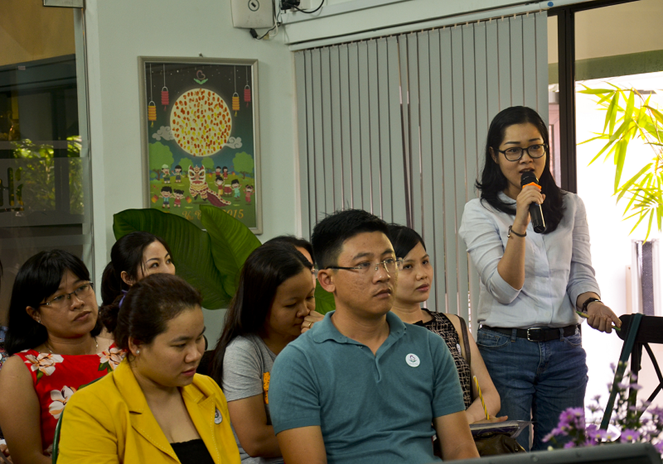 Không học chữ trước, lo con thành “lạc loài” - 1 Không học chữ trước, lo con thành “lạc loài” - 1