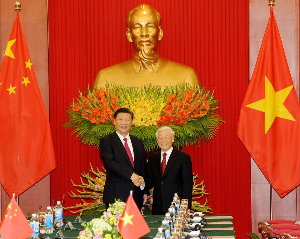 "Giảm thiểu nguy cơ bất ổn, xây dựng lòng tin trên Biển Đông" - 1
Tổng Bí thư Nguyễn Phú Trọng chào đón Tổng Bí thư - Chủ tịch Trung Quốc Tập Cận Bình thăm Việt Nam